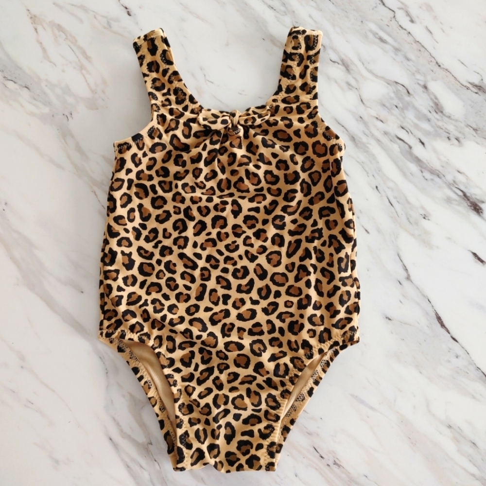 ✅ SOLD ✅ Old Navy Infant Swimsuit